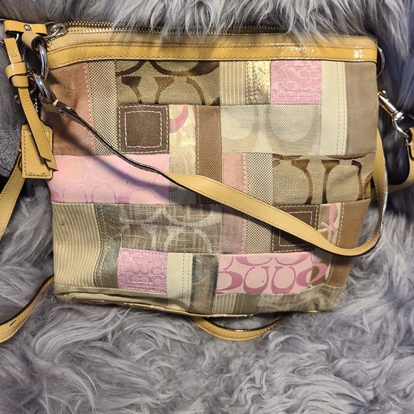 Coach large swingpack - Picture 1 of 3